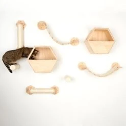 Korbin Wall Mounted Scratch Post -Trixie Store 105348 105349 105455 105456 parcour fg 8574 8