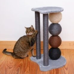 Planet Scratch Post 12 Planet Scratch Post -Trixie Store 80399 kratzbaum und katze fg 1289 0